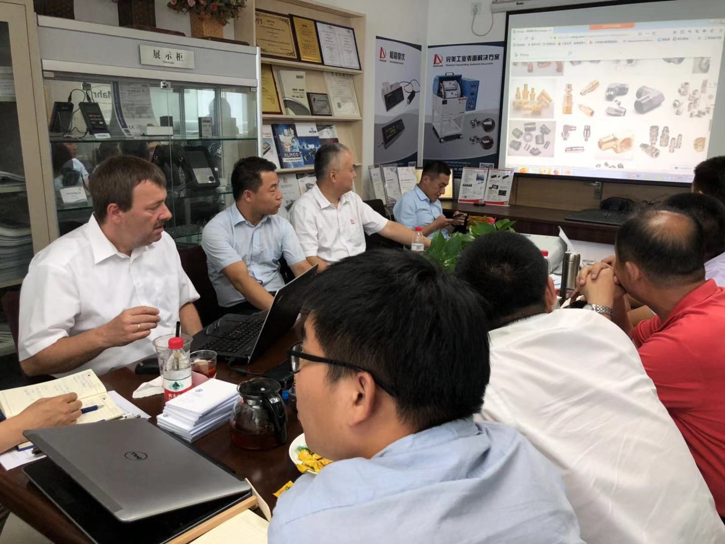 1562744733421176.jpg 1562744733421176.jpg